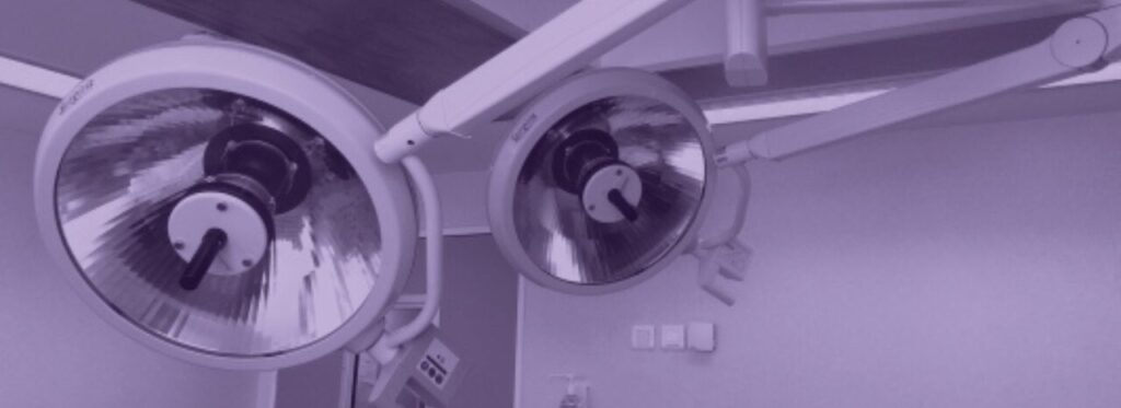 Connaissez vous l’histoire des éclairages opératoires ?